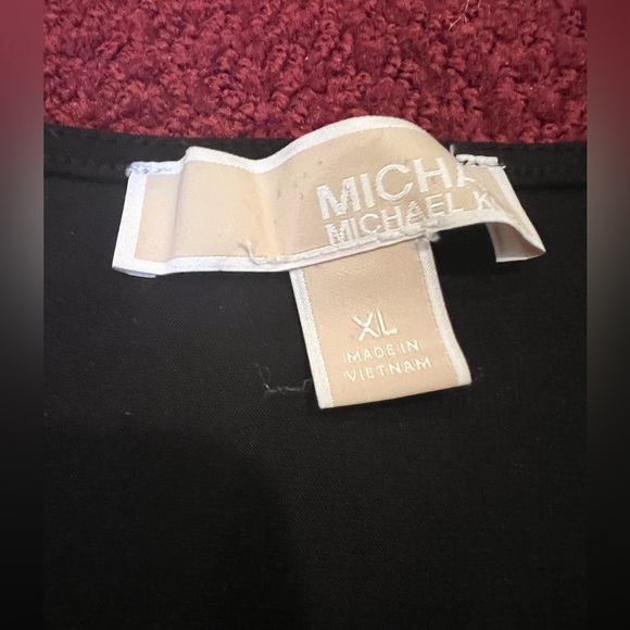 MICHAEL Michael Kors XL top EUC V neck Criss cross bell sleeve host pick - Picture 8 of 11